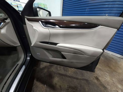 Used 2013 Cadillac XTS Platinum image 16