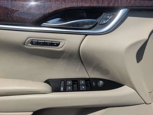 Used 2013 Cadillac XTS Premium AWD/4WD image 10