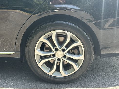 Used 2015 Mercedes-Benz C 300 4MATIC Sedan image 20