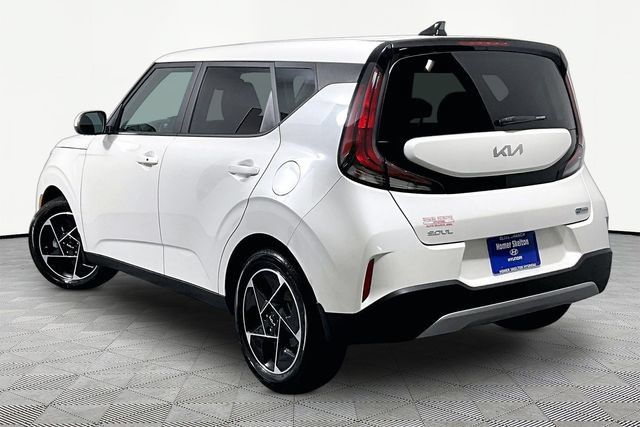 Used 2025 Kia Soul EX FWD image 12