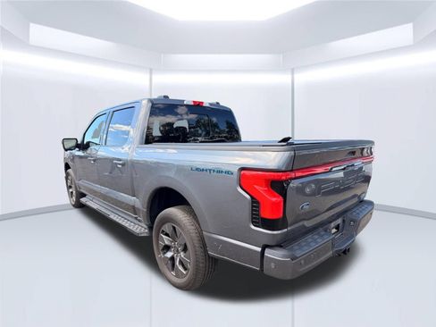 Used 2022 Ford F150 Lightning Lariat w/ Equipment Group 511A High AWD/4WD image 4