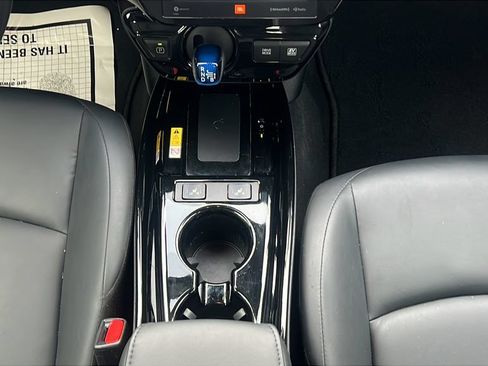 Used 2021 Toyota Prius Limited FWD image 14