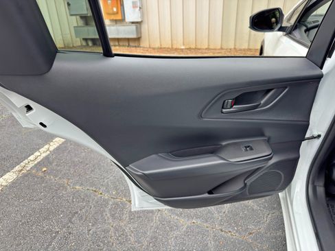Used 2024 Toyota Prius Prime FWD image 41