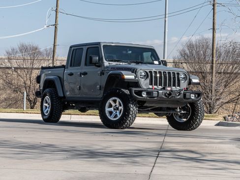 Used 2022 Jeep Gladiator Rubicon w/ LED Lighting Group image 2