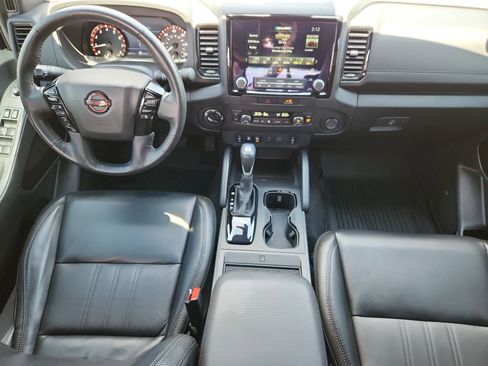 Used 2022 Nissan Frontier PRO-4X w/ Pro-4X Premium Package AWD/4WD image 12