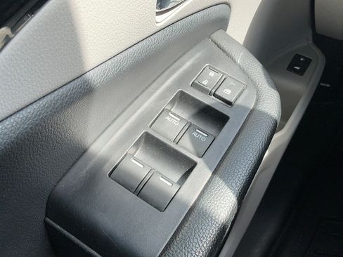 Used 2019 Honda Pilot Elite image 14
