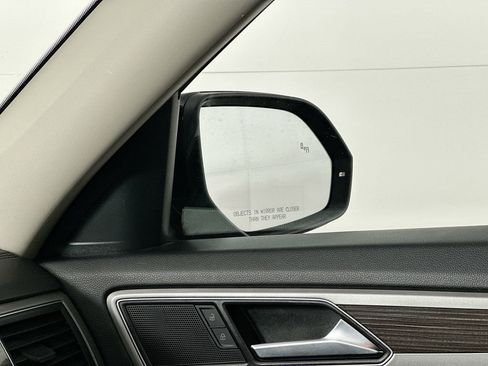 Used 2019 Volkswagen Atlas SE w/ Panoramic Sunroof Package AWD/4WD image 24