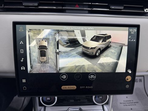 Used 2023 Land Rover Range Rover SV image 23
