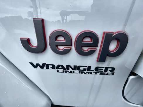 Used 2018 Jeep Wrangler Unlimited Rubicon AWD/4WD image 31