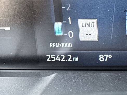 Used 2025 Ford Maverick Lobo image 31