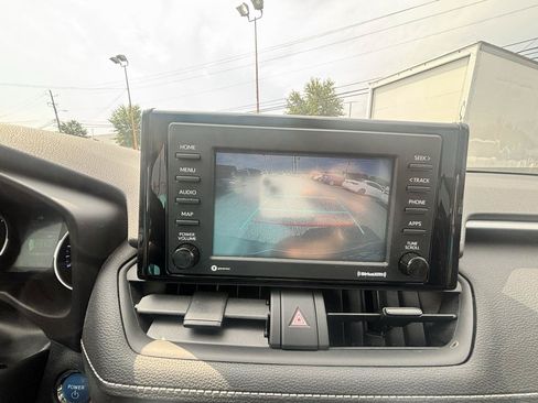 Used 2020 Toyota RAV4 XLE AWD/4WD image 45