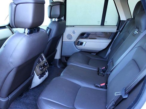 Used 2018 Land Rover Range Rover Supercharged image 15