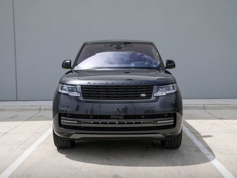 Used 2023 Land Rover Range Rover Autobiography AWD/4WD image 3