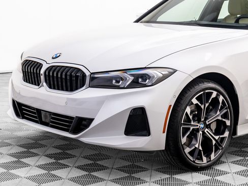 Used 2026 BMW 330i xDrive Sedan w/ Convenience Package AWD/4WD image 36