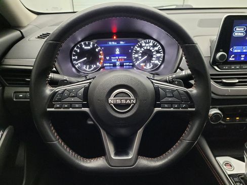 Used 2023 Nissan Altima 2.5 SR FWD image 22