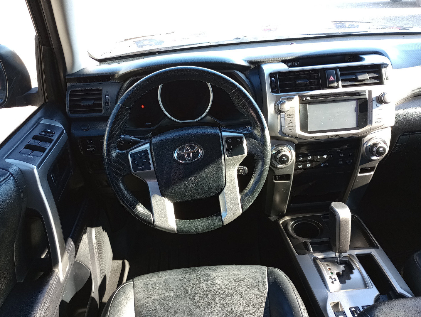 Used 2013 Toyota 4Runner Limited RWD image 9