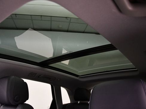 Certified 2025 Audi Q5 2.0T Premium Plus w/ Premium Plus Package image 18