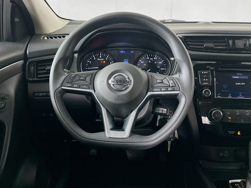 Used 2022 Nissan Rogue Sport S FWD image 17