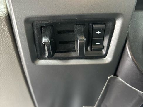 Used 2019 Ford F350 XLT w/ Camper Package AWD/4WD image 18