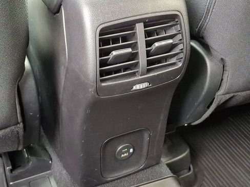 Used 2022 Ford Escape SE w/ Cold Weather Package image 11