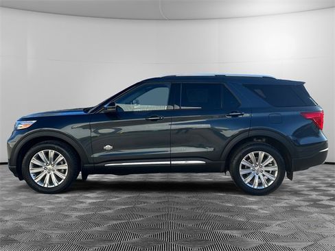 Used 2023 Ford Explorer King Ranch w/ Premium Technology Package image 2