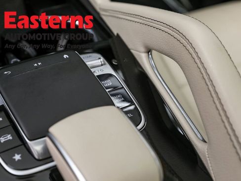 Used 2020 Mercedes-Benz GLE 350 w/ AMG Line Exterior image 21