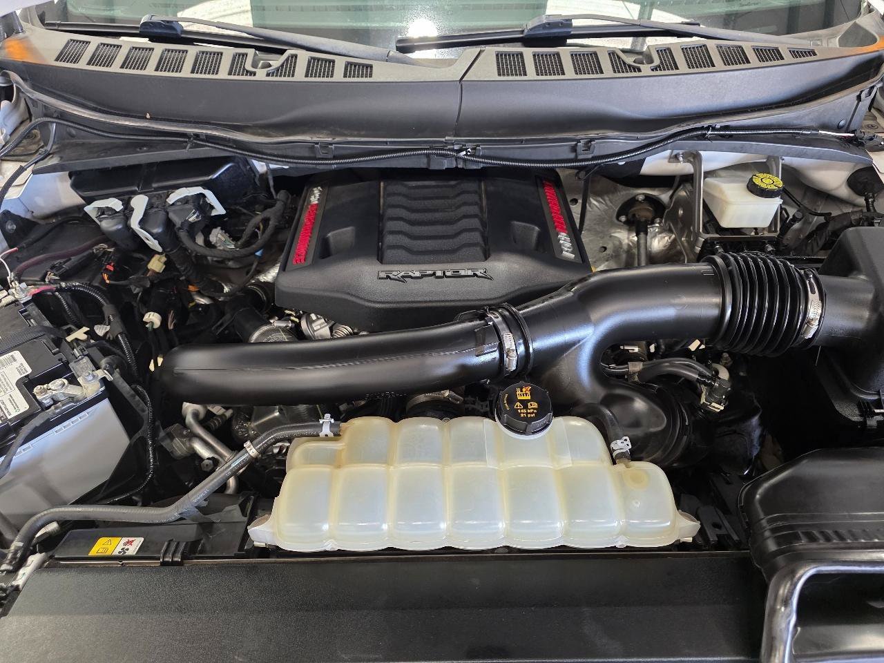 Used 2022 Ford F150 Raptor w/ Equipment Group 801A High AWD/4WD image 9