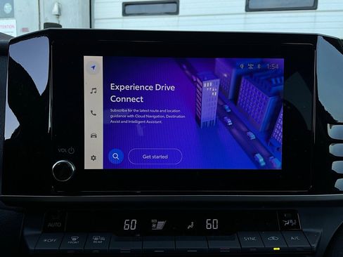 Used 2025 Toyota Camry LE image 27