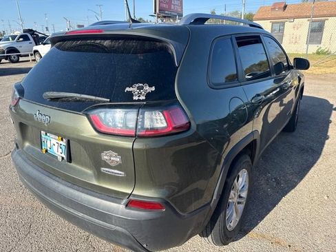 Used 2020 Jeep Cherokee Latitude FWD image 4
