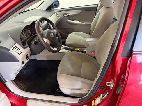 Used 2012 Toyota Corolla LE FWD image 11