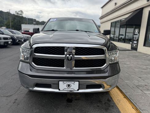 Used 2019 RAM 1500 Classic SLT AWD/4WD image 7