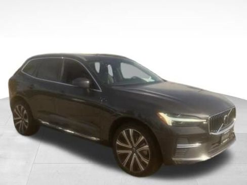 Certified 2023 Volvo XC60 B6 Ultimate w/ Climate Package AWD/4WD image 9