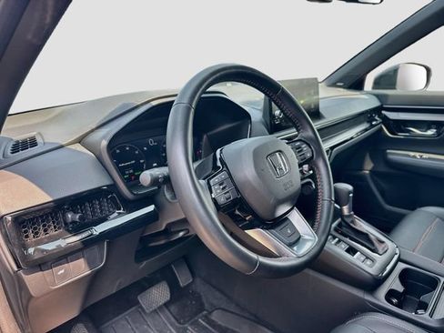 Used 2026 Honda CR-V Sport Touring image 9