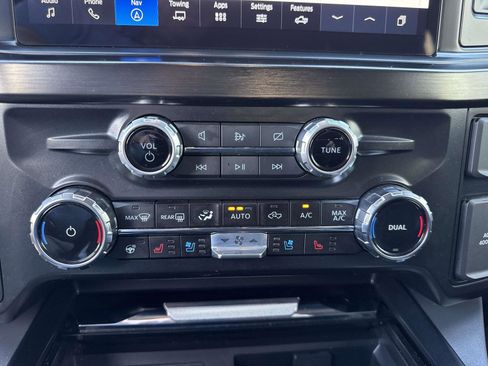 Used 2024 Ford F250 Lariat w/ Lariat Ultimate Package image 26