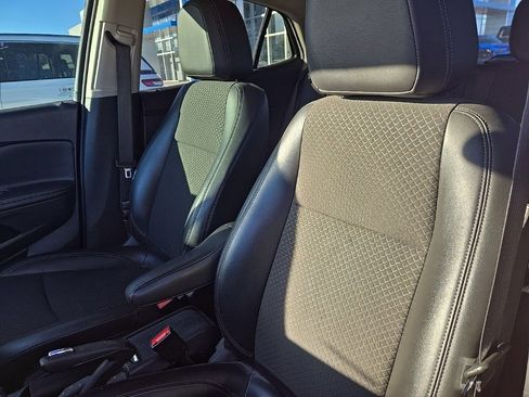 Used 2020 Buick Encore Preferred image 11