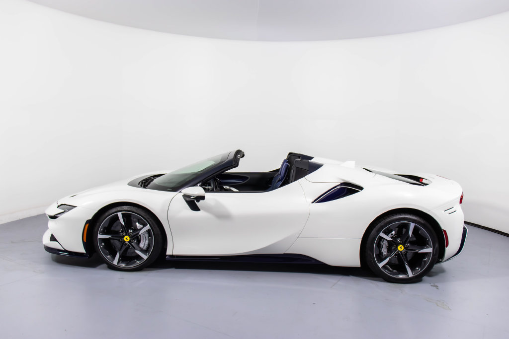 Certified 2022 Ferrari SF90 Spider AWD/4WD image 9