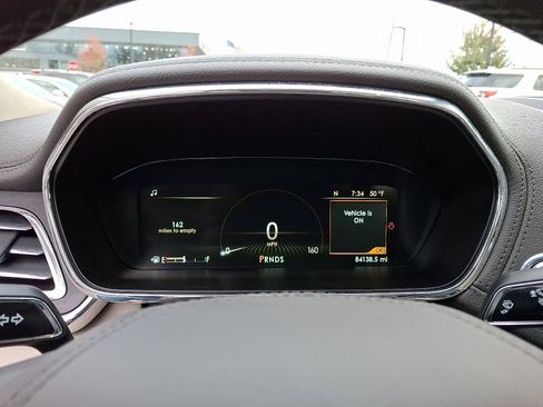 Used 2017 Lincoln Continental Reserve w/ Climate Package image 25