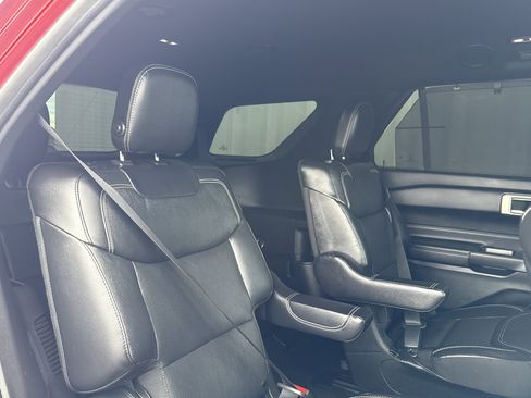 Used 2020 Ford Explorer ST w/ ST High-Performance Pack image 54