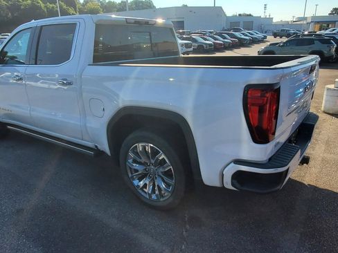 Used 2023 GMC Sierra 1500 Denali w/ Denali Reserve Package AWD/4WD image 8