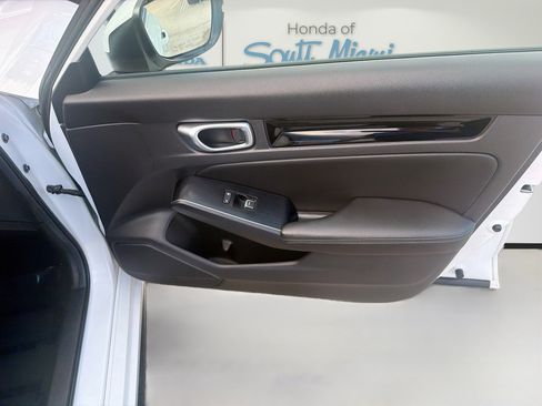 Certified 2024 Honda Civic Sport Touring image 33