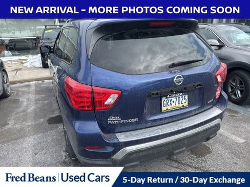 Used 2017 Nissan Pathfinder S image 8