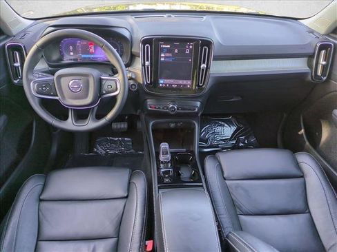 Used 2023 Volvo XC40 B5 Plus w/ Driver Assist Package image 19