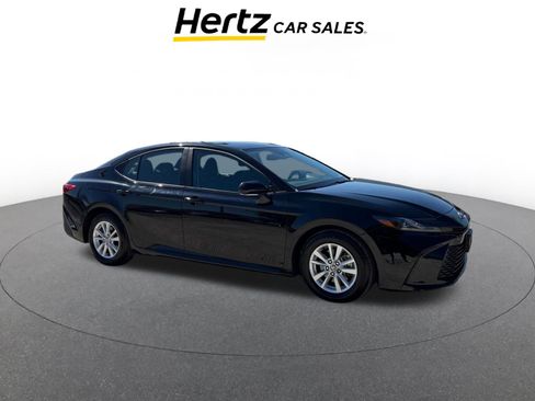Used 2025 Toyota Camry LE FWD image 1