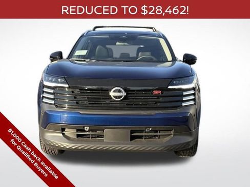 New 2026 Nissan Kicks SR w/ Cold Weather Package image 5