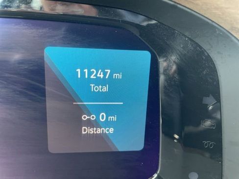 Certified 2025 Volkswagen Atlas SE image 13