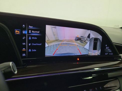 Used 2023 Cadillac Escalade Sport Platinum w/ LPO, ONYX Package AWD/4WD image 29