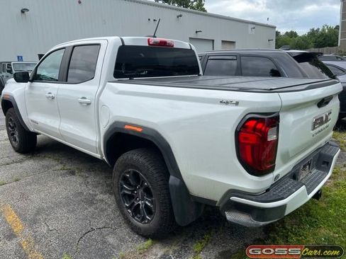 Used 2024 GMC Canyon Elevation w/ Trailering Package AWD/4WD image 4