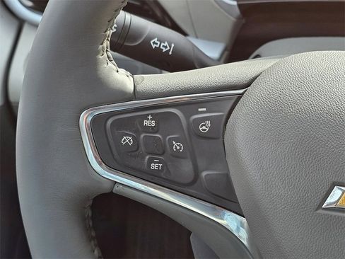 Used 2017 Chevrolet Volt LT w/ Comfort Package image 19