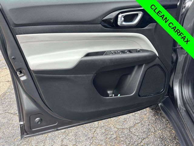 Used 2023 Jeep Compass Limited AWD/4WD image 9