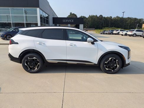 New 2026 Kia Sportage SX image 3